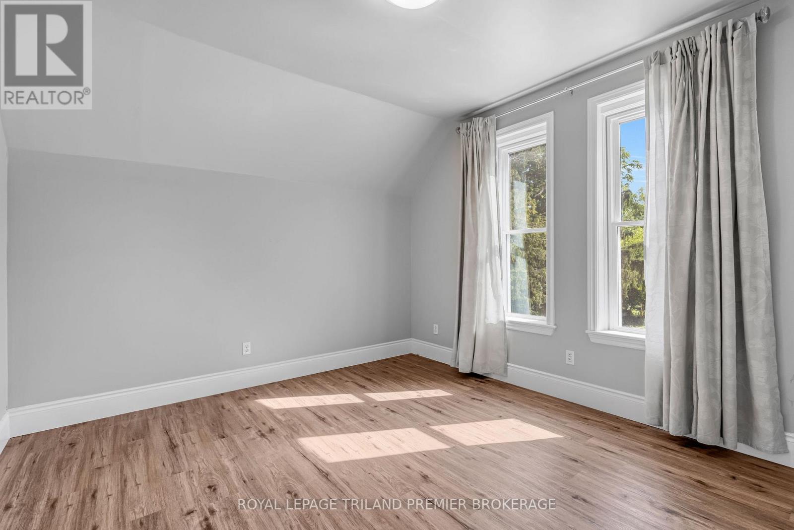 180 ALMA STREET - 26