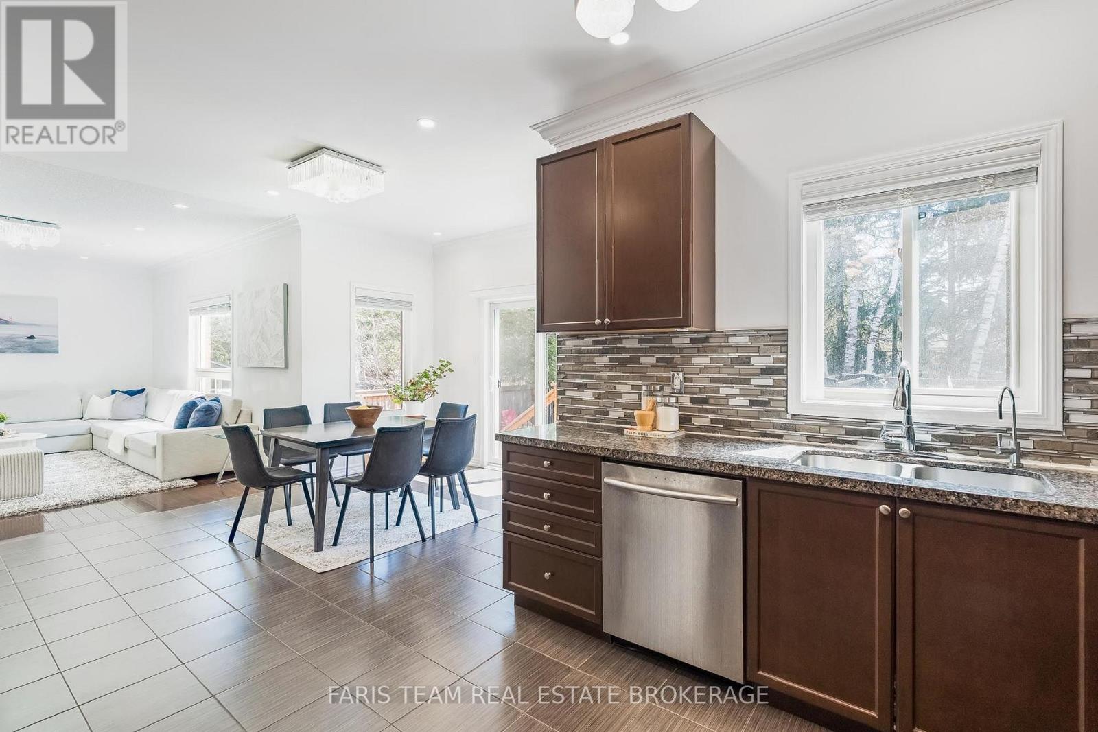 787 FREEMONT COURT - Image 9