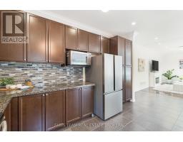 Eating area - 787 Freemont Court, Innisfil, ON L9S0K4 Photo 8