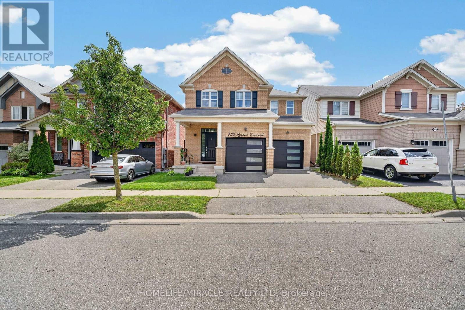 452 TYRONE CRESCENT - 1