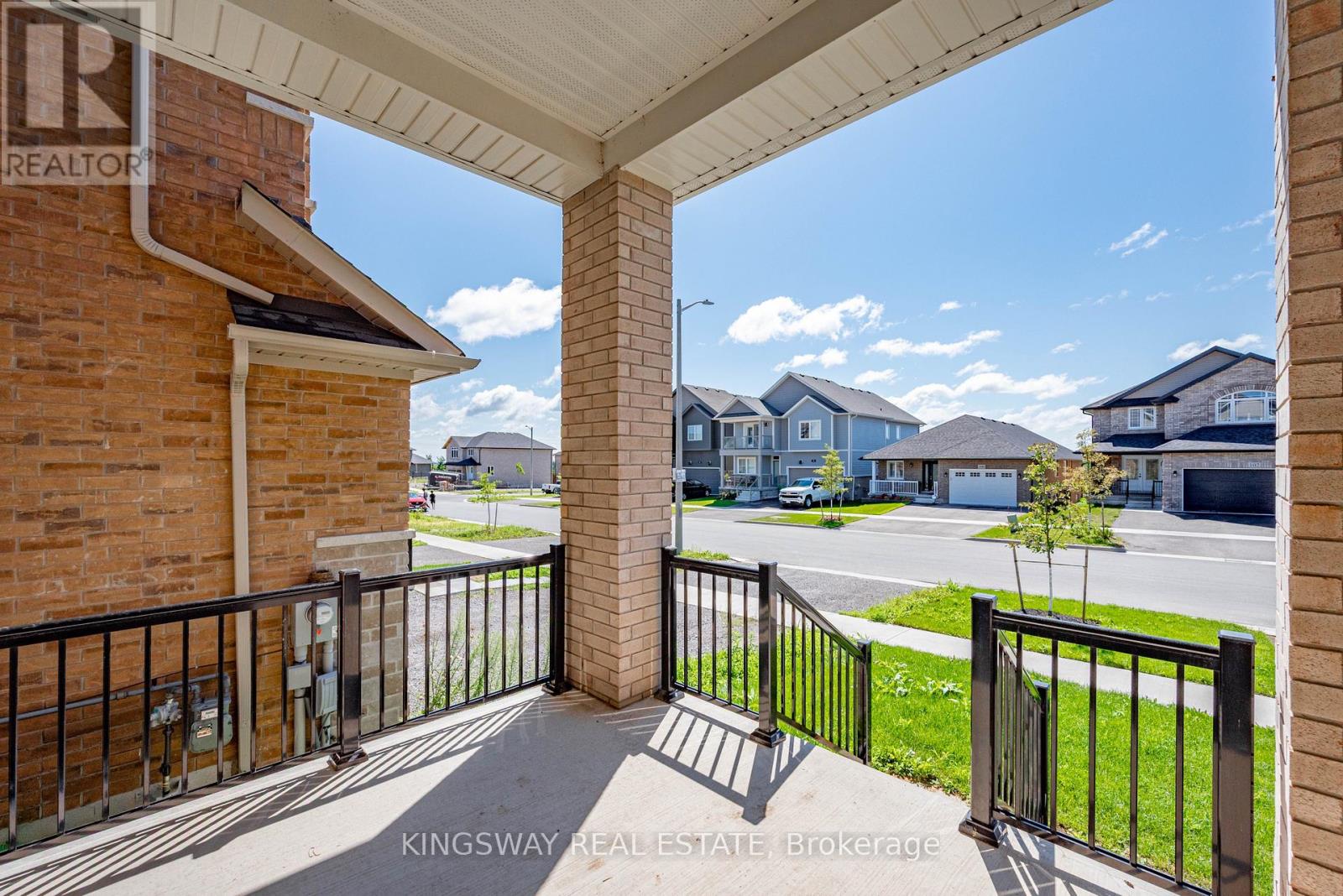 101 YORK DRIVE - Image 3