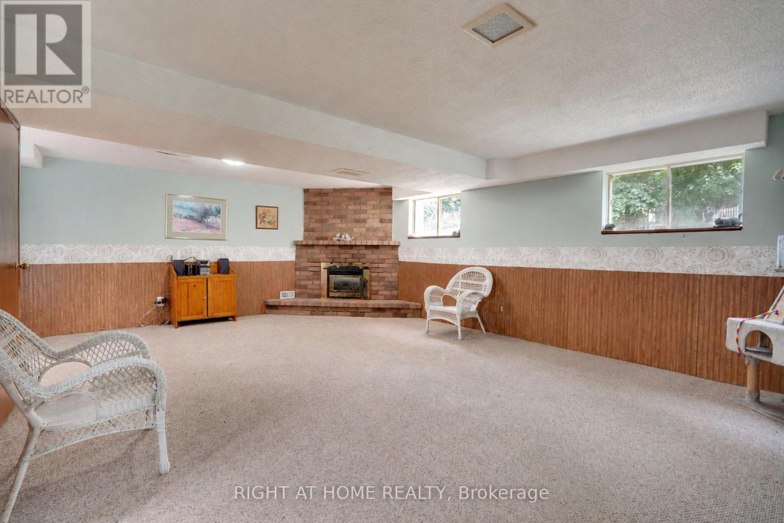 26 MODY COURT - 27
