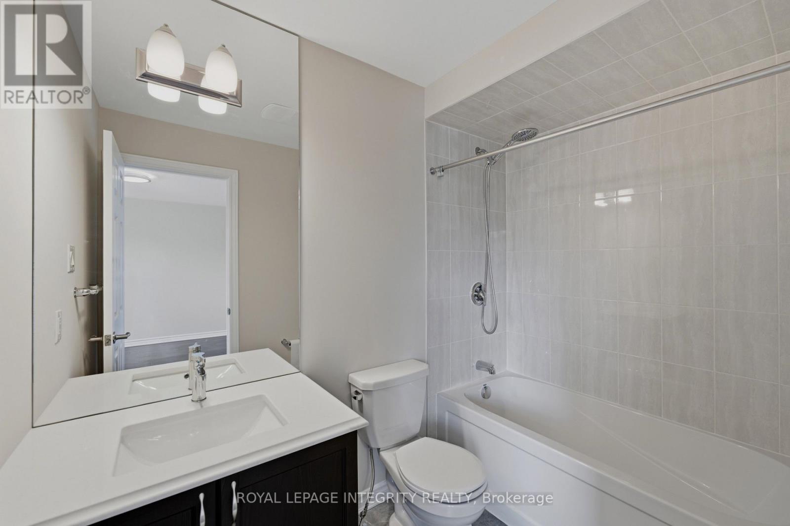 414 APHELION CRESCENT - Image 31