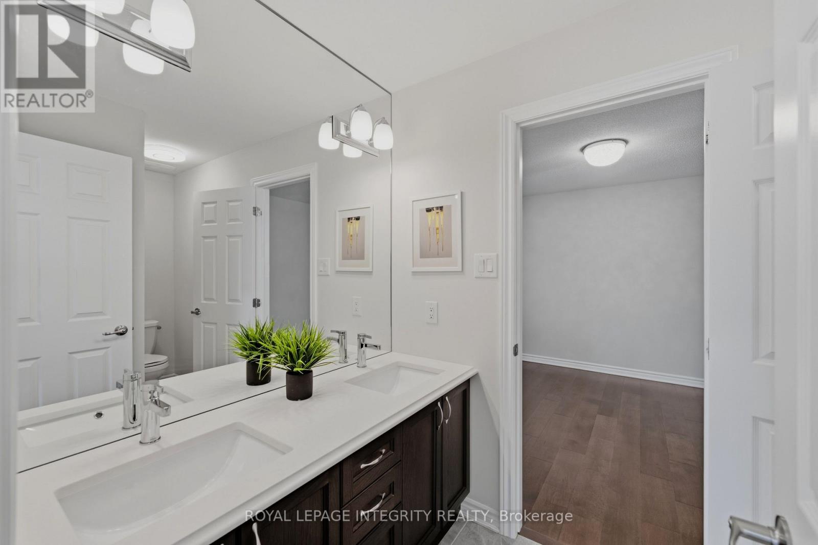 414 APHELION CRESCENT - Image 34