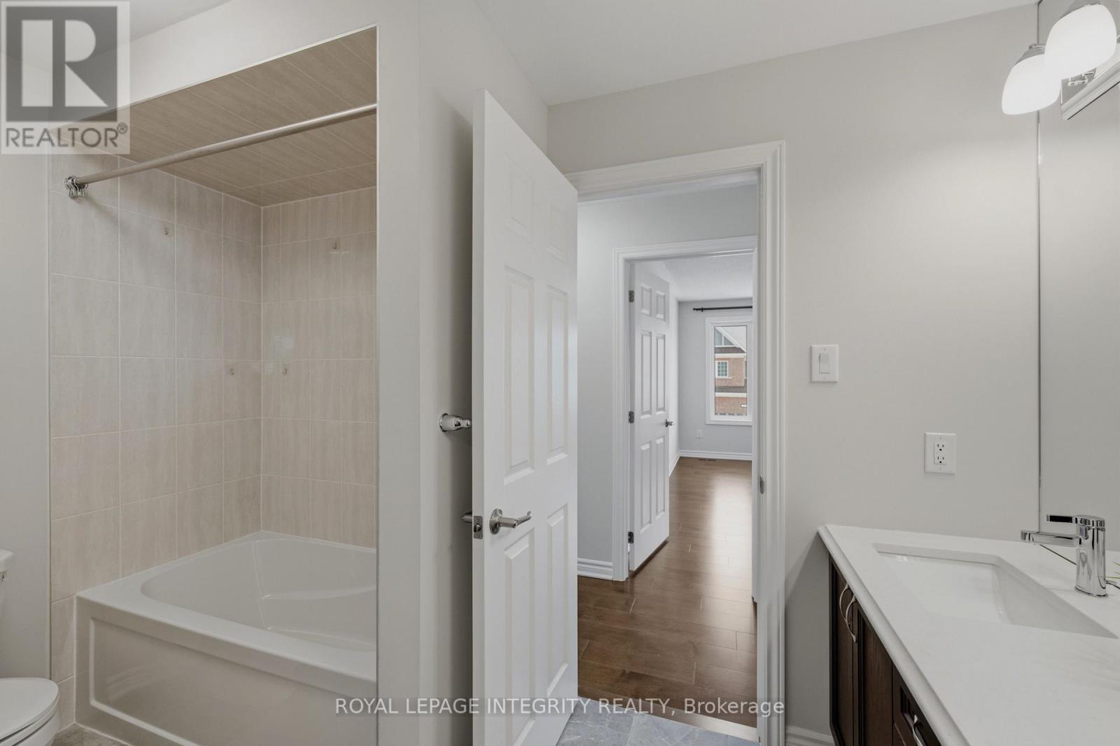 414 APHELION CRESCENT - Image 35