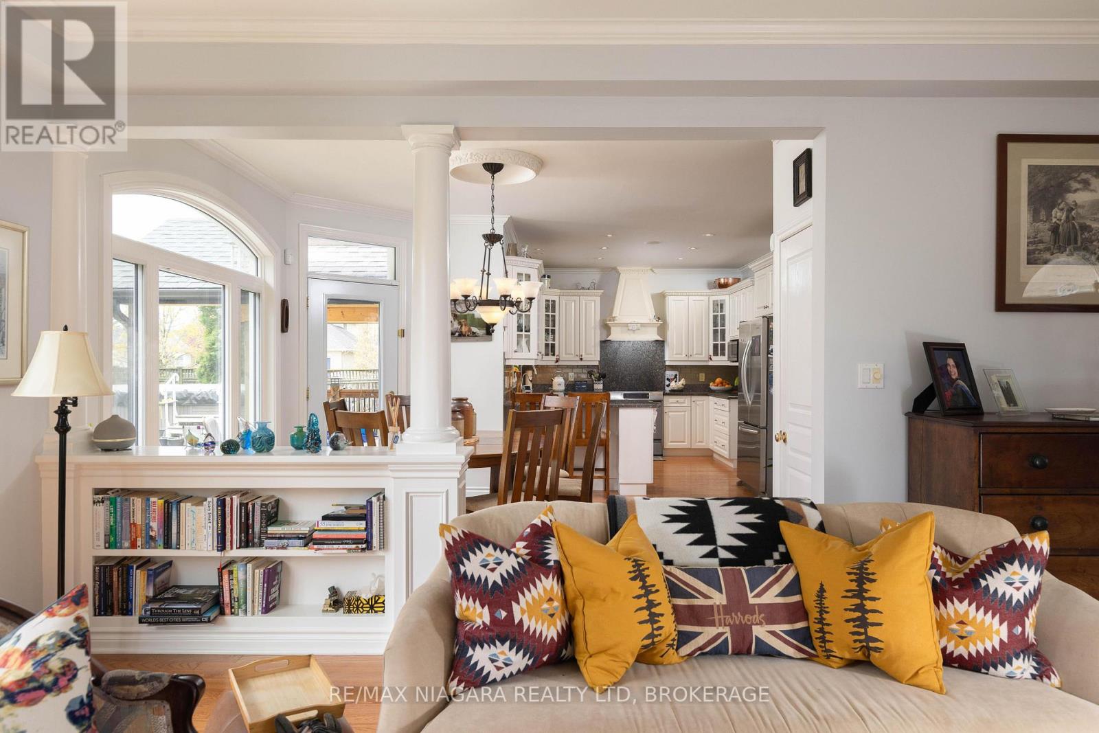 8056 CATHEDRAL DRIVE - Image 12