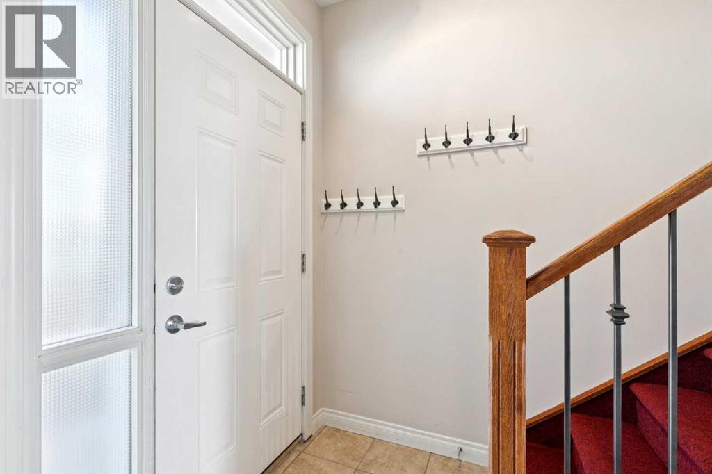 #14 169 Rockyledge View NW - 3