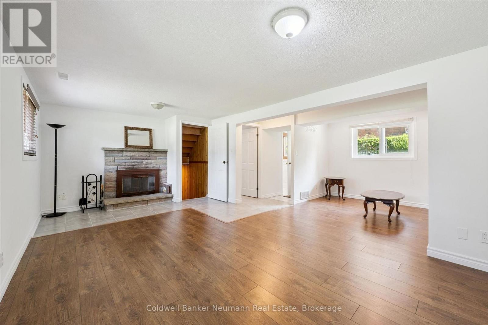 3 MEADOW CRESCENT - Image 27