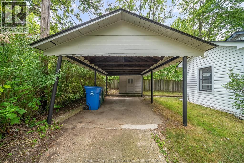 3173 WYANDOTTE West - Image 32