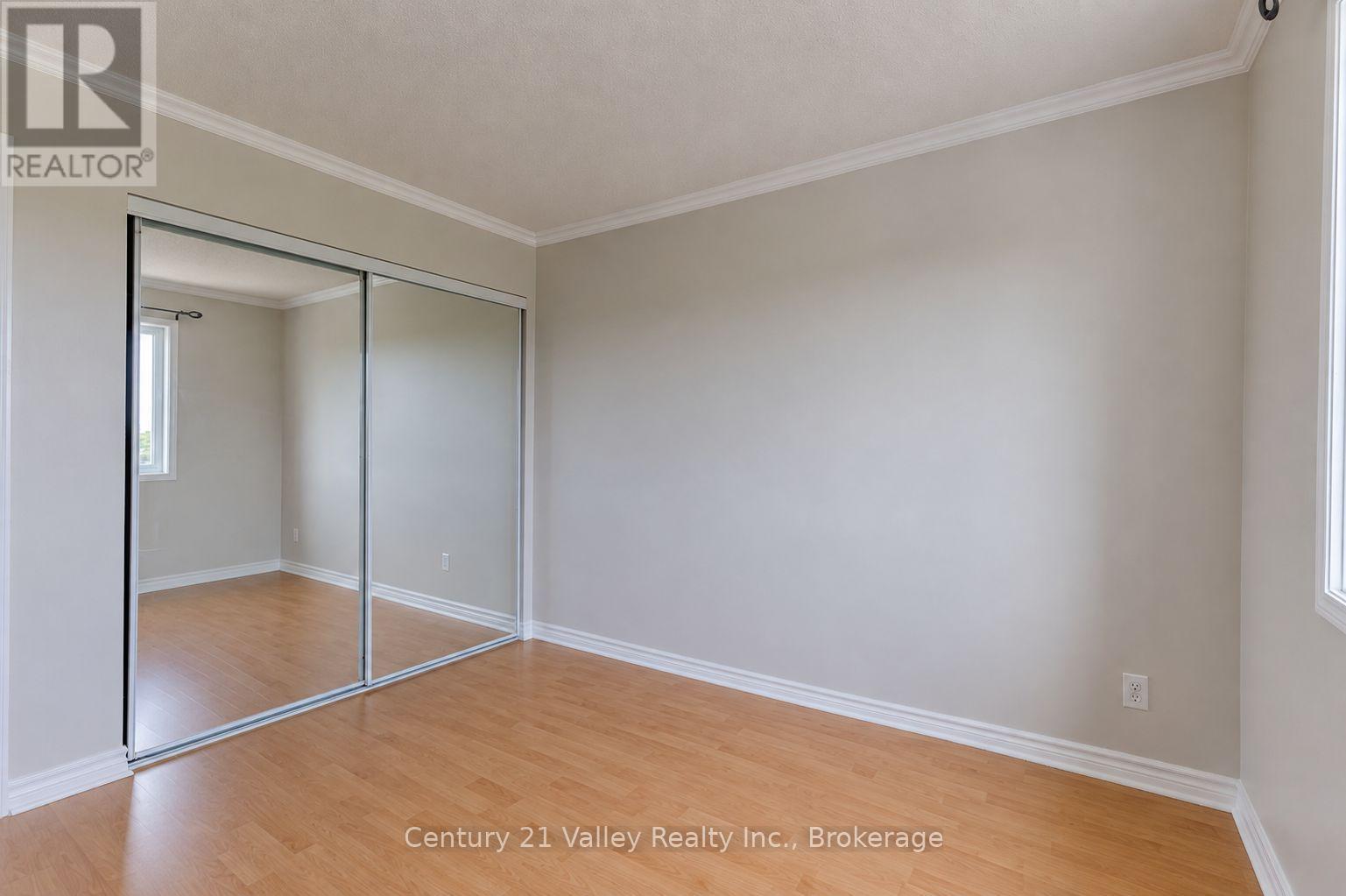 #302 16 SHEFFIELD STREET - 17