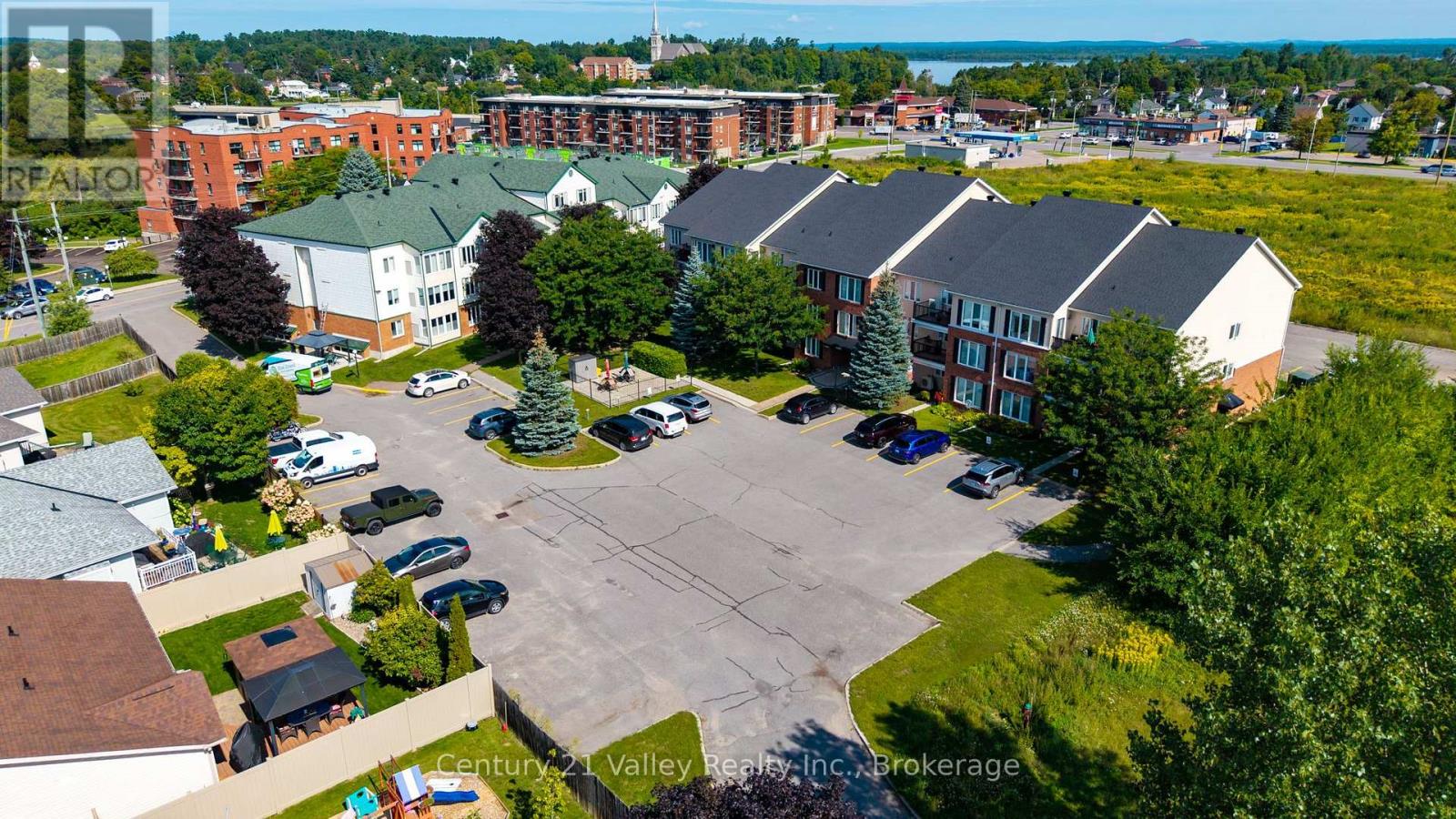 #302 16 SHEFFIELD STREET - Image 29