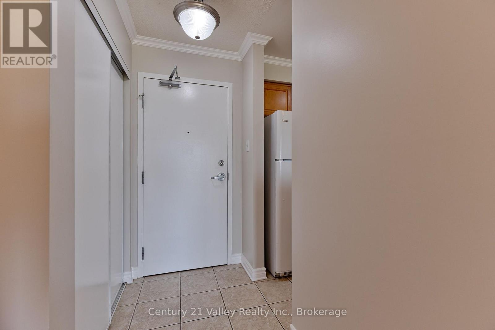 #302 16 SHEFFIELD STREET - Image 5