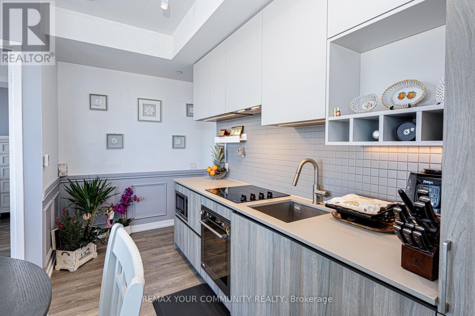 #3912 950 PORTAGE PARKWAY - 12