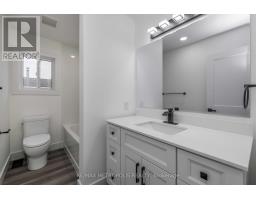 759 Innisfil Beach Road, Innisfil, ON L9S4E4 Photo 17