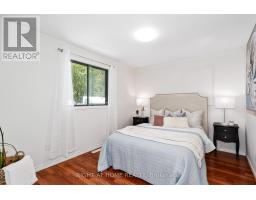 1059 Glen Mhor Crescent, Midland, ON L4R4P5 Photo 14