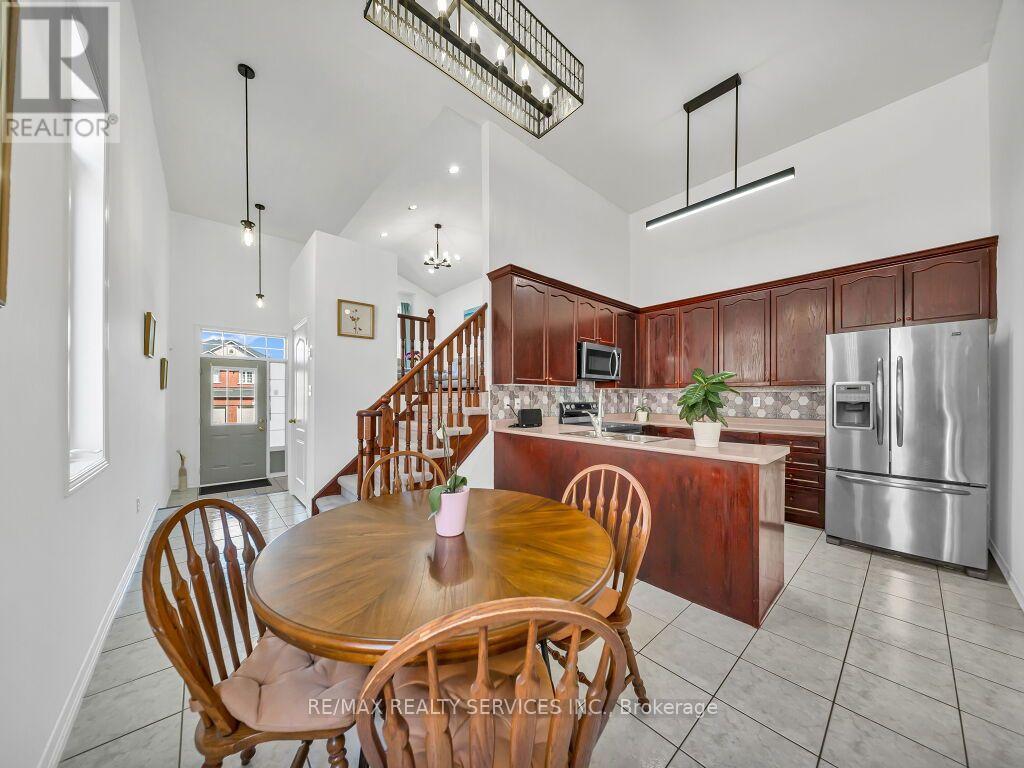 101 RIVER ROCK CRESCENT - 10