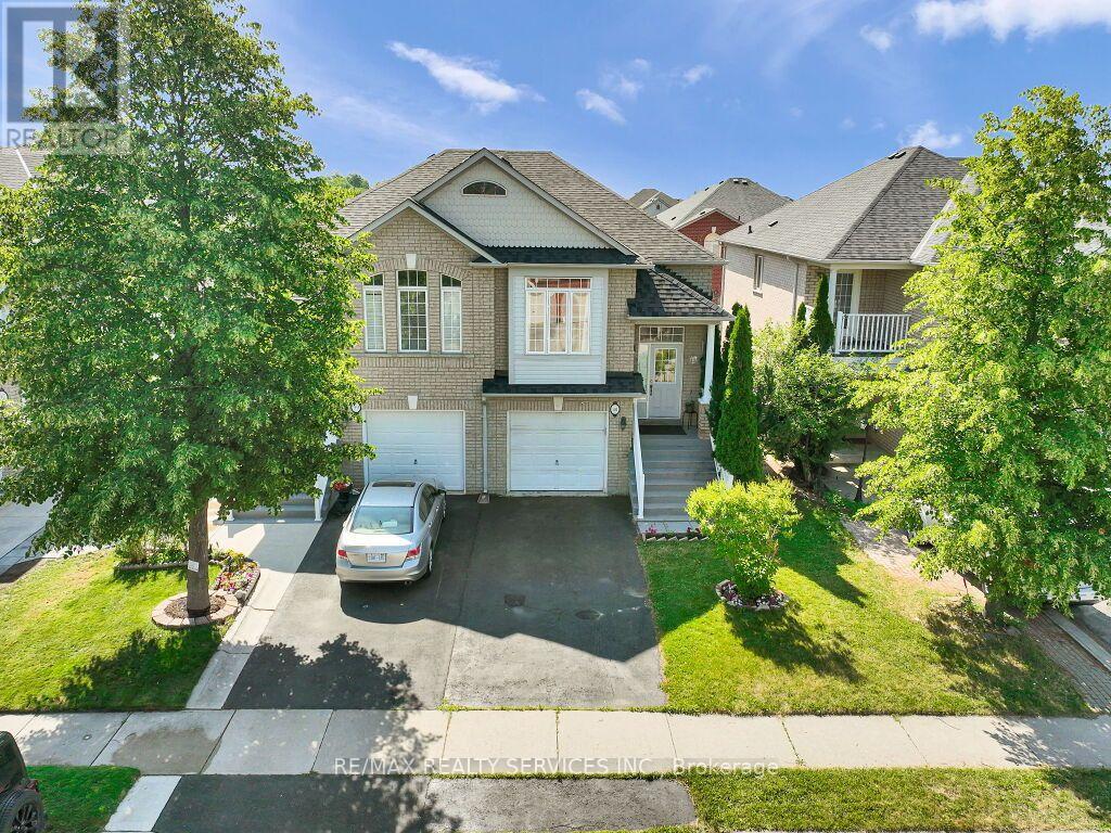 101 RIVER ROCK CRESCENT - 2