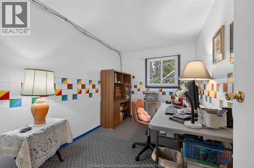 6430 THORNBERRY - 15
