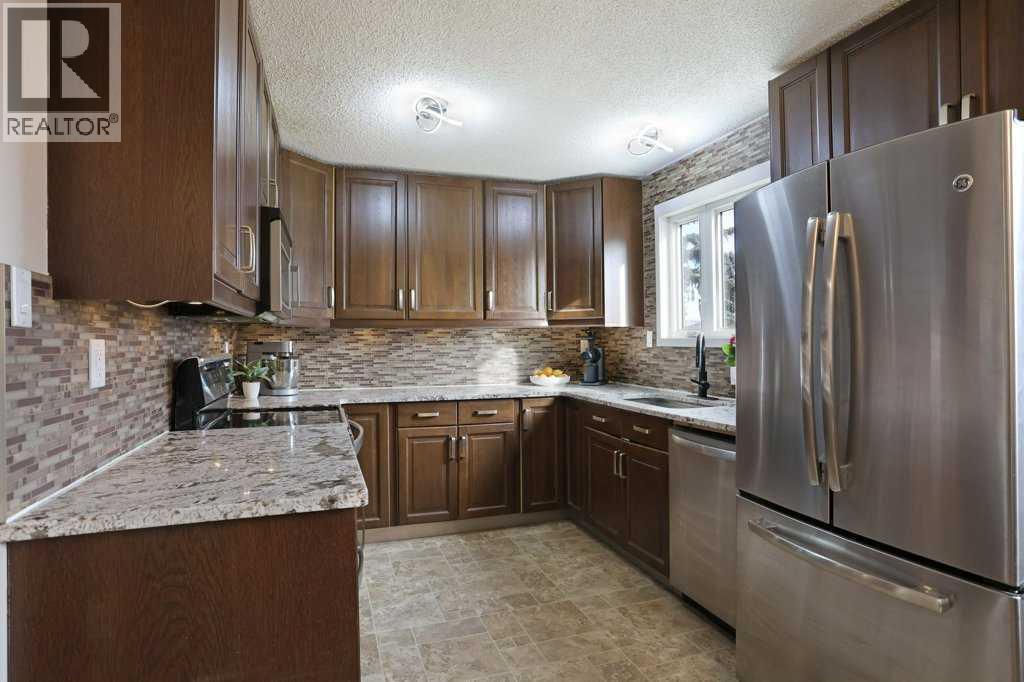 534 Iris Street - Image 8