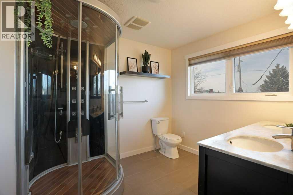 534 Iris Street - Image 19