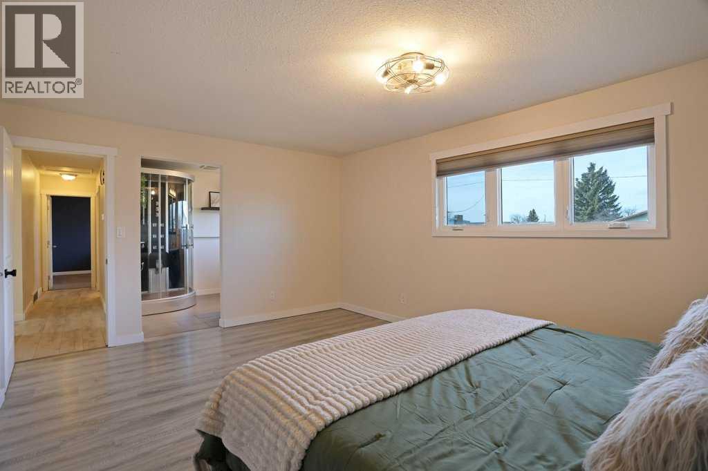 534 Iris Street - 18