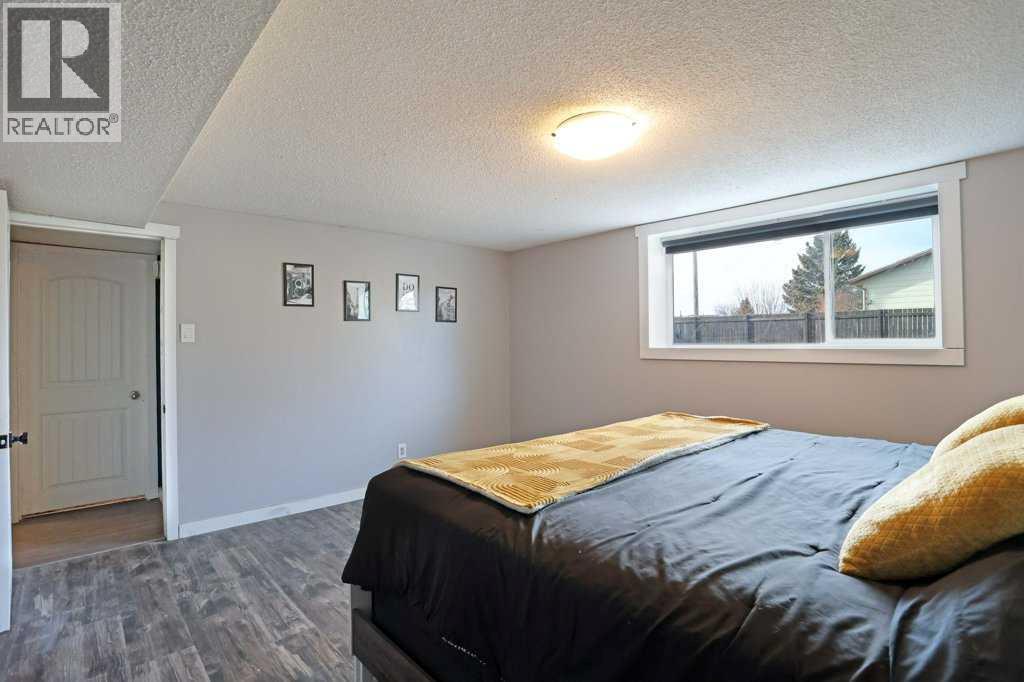 534 Iris Street - 37
