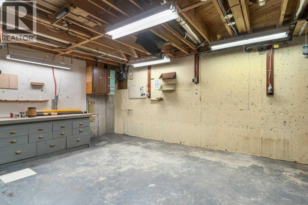 #71 2815 Palliser Drive SW - 29