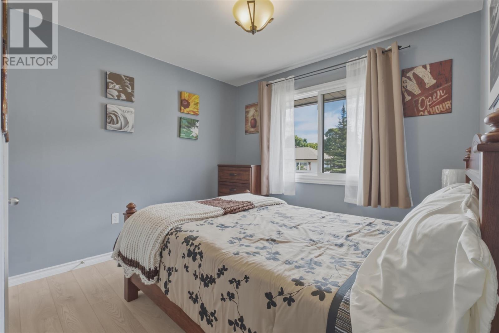 44 Axmith AVE - Image 14