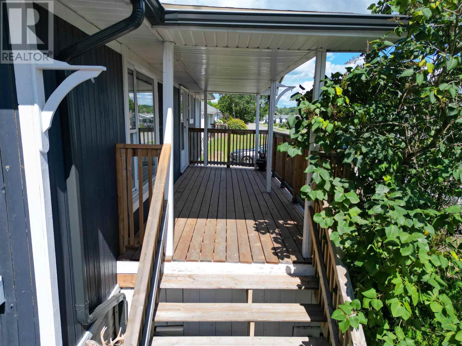 44 Axmith AVE - Image 30