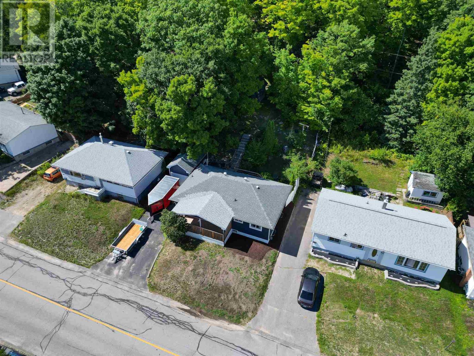44 Axmith AVE - Image 36