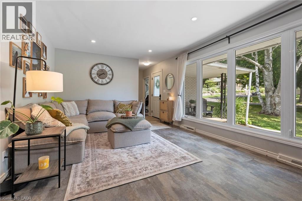 16 GIBSON Drive - 5