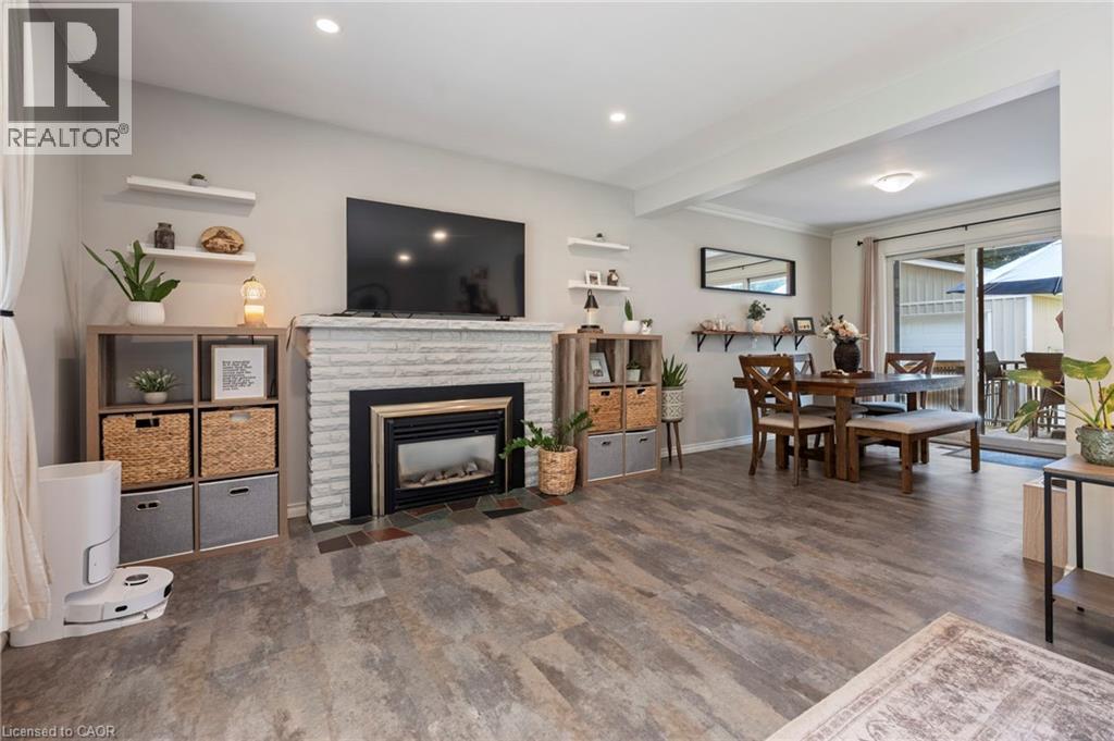 16 GIBSON Drive - 7