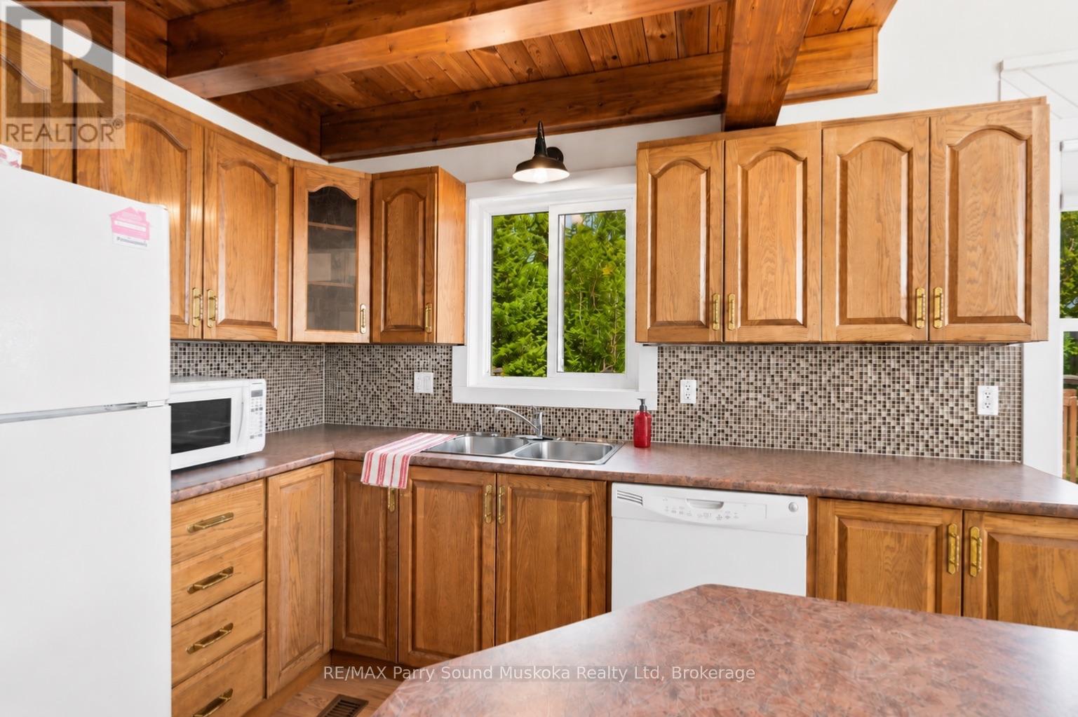 247 BLUE JAY ROAD - Image 13
