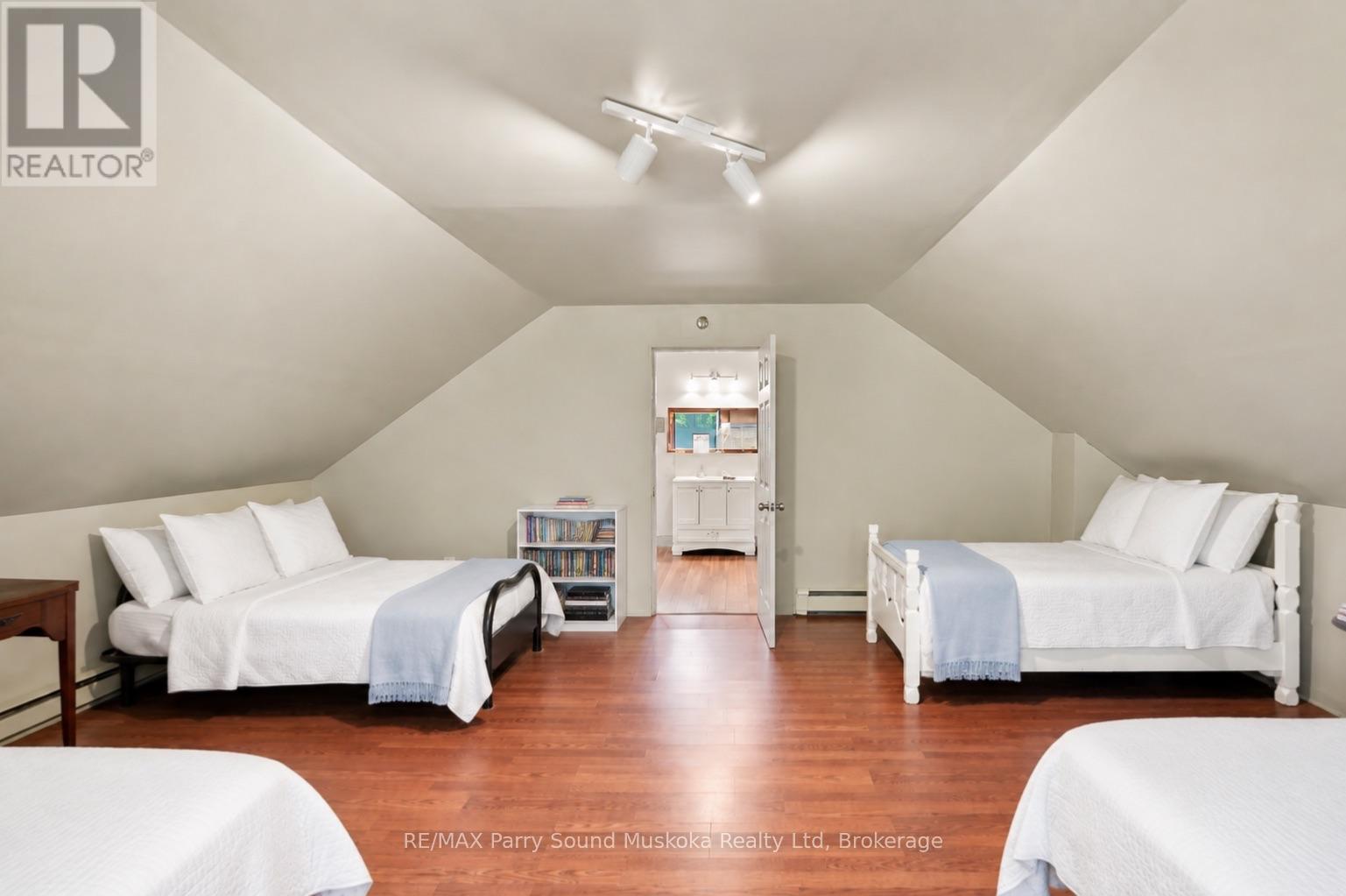 247 BLUE JAY ROAD - Image 35