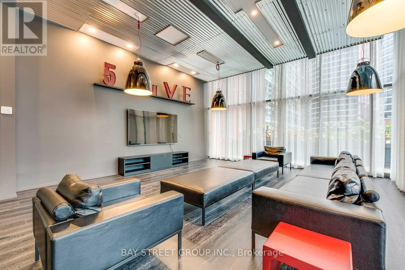 #908 5 ST JOSEPH STREET - Image 26