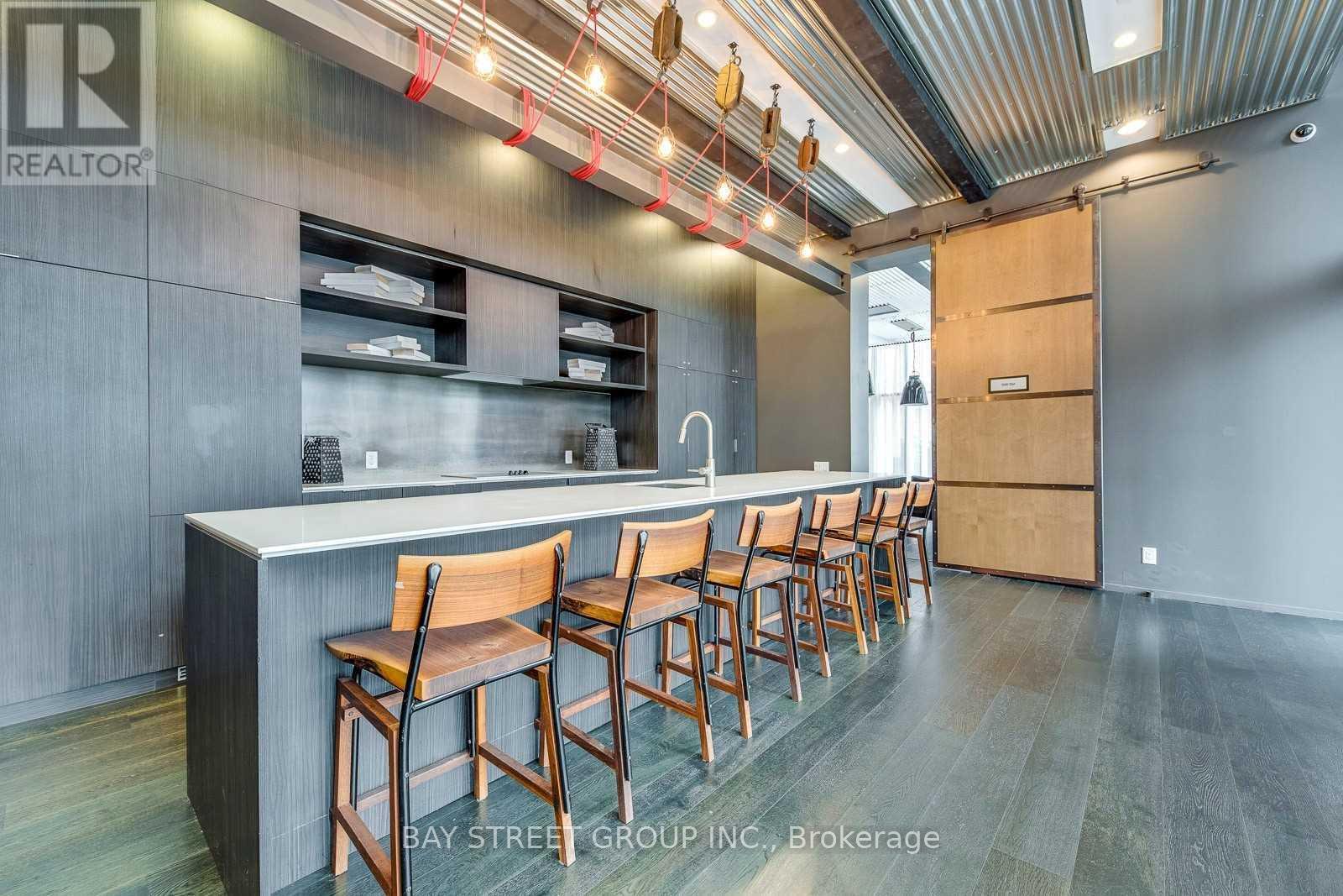 #908 5 ST JOSEPH STREET - Image 27