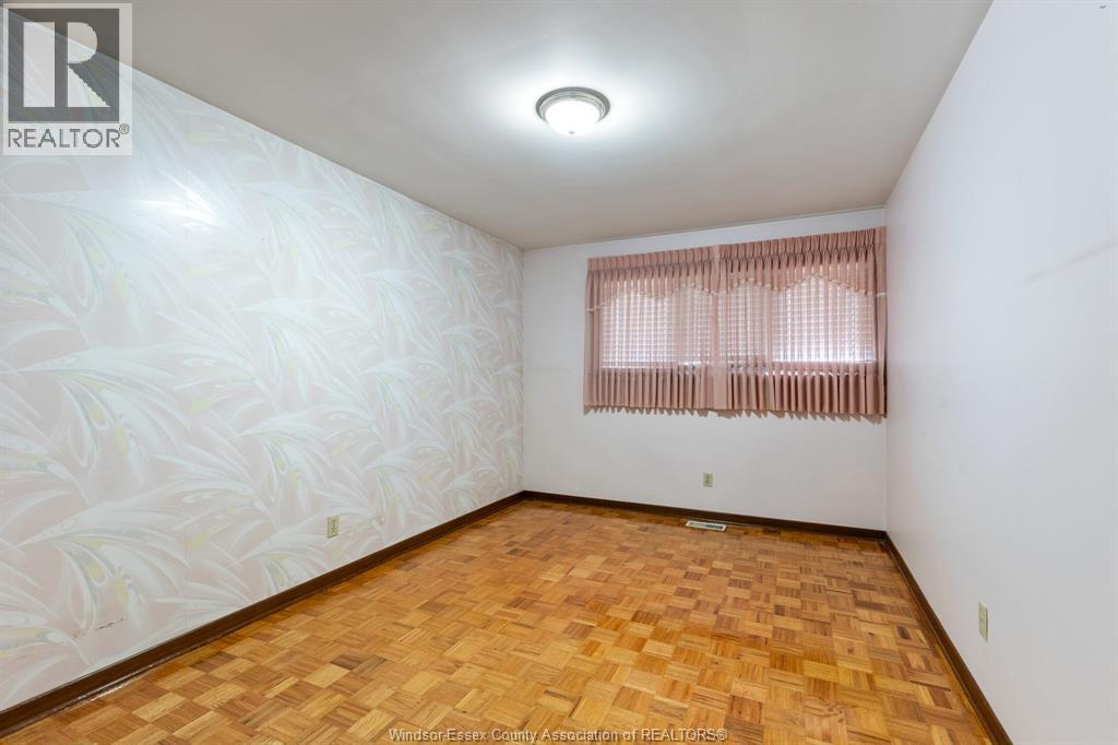 3325 BASELINE ROAD - 10