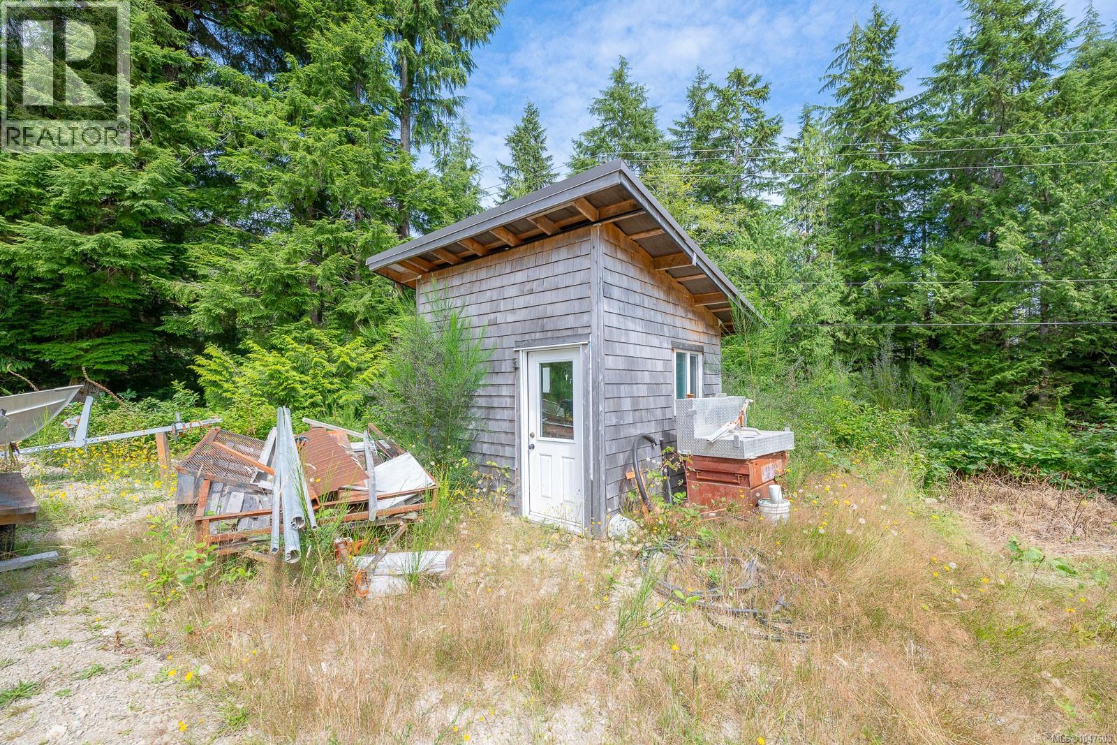 721 Bamfield Rd, Bamfield
