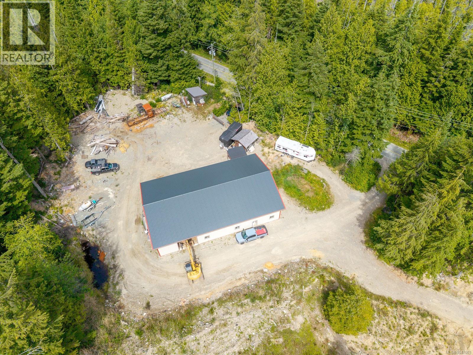 721 Bamfield Rd, Bamfield