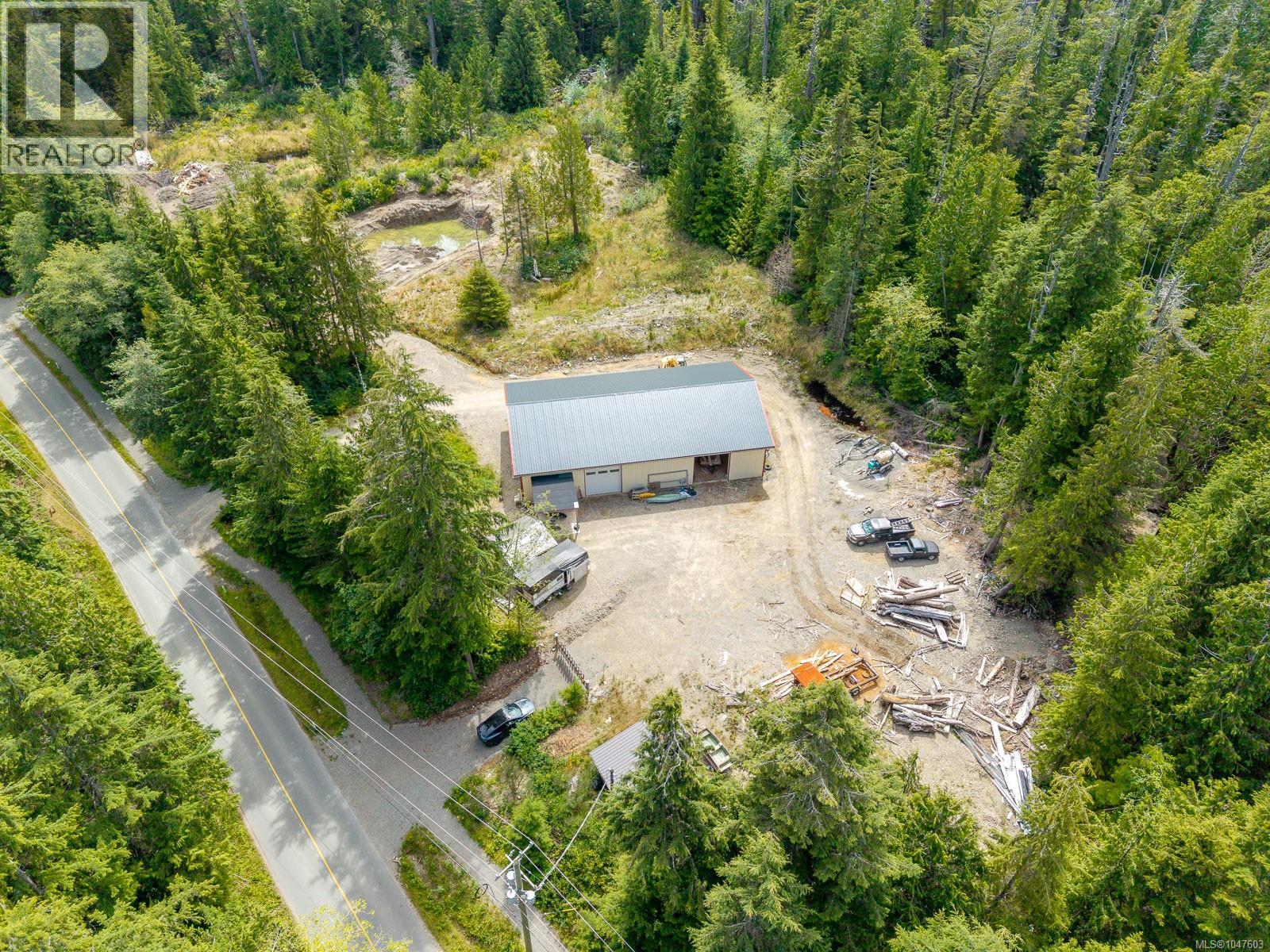 721 Bamfield Rd, Bamfield
