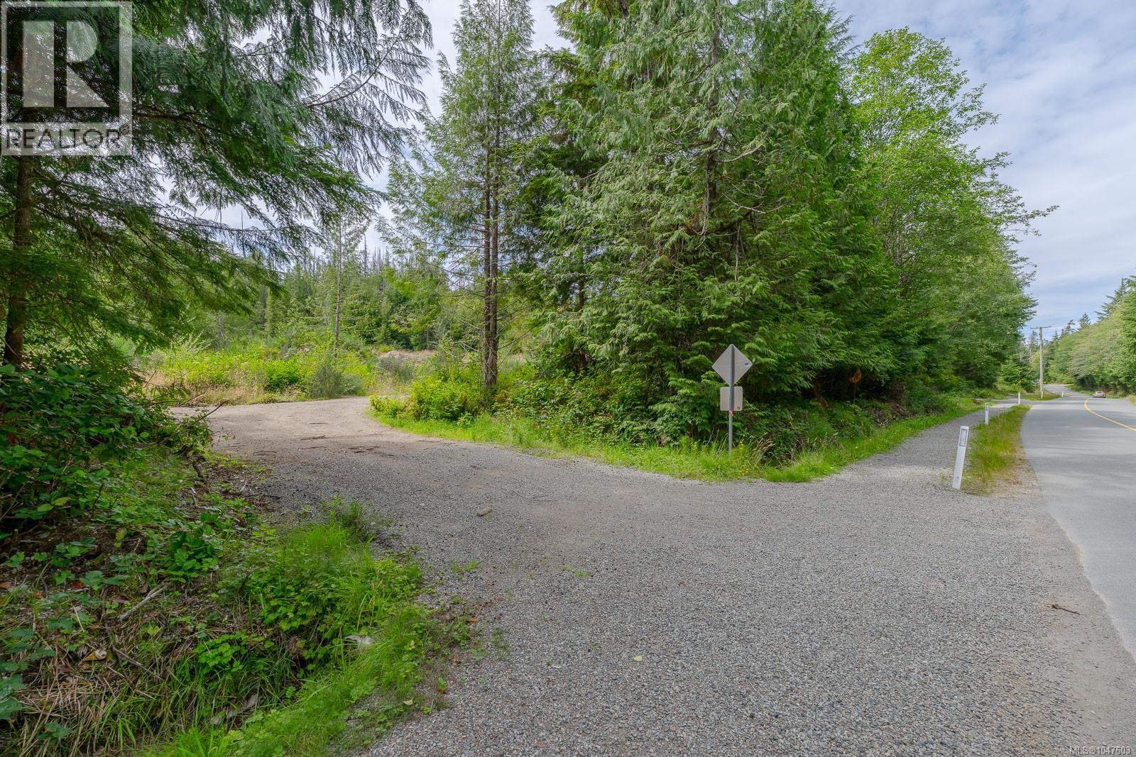 721 Bamfield Rd, Bamfield