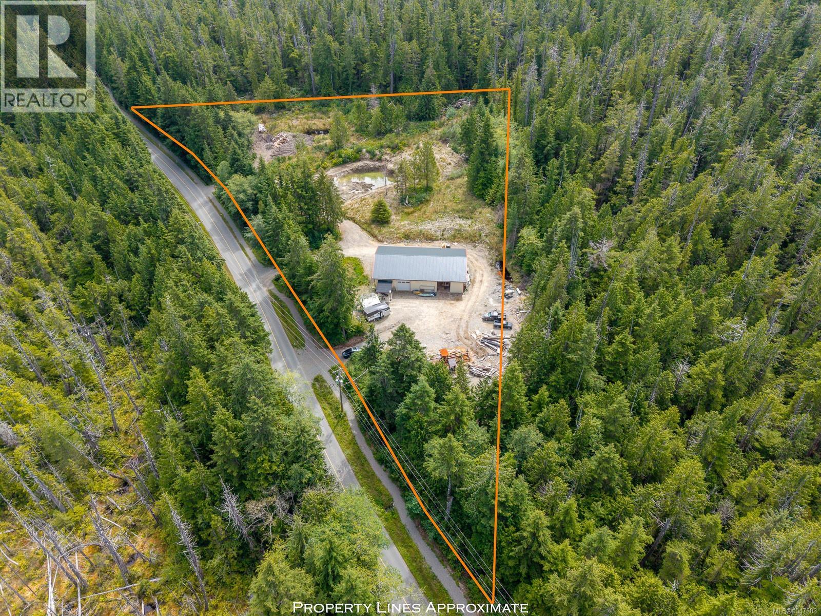 721 Bamfield Rd, Bamfield