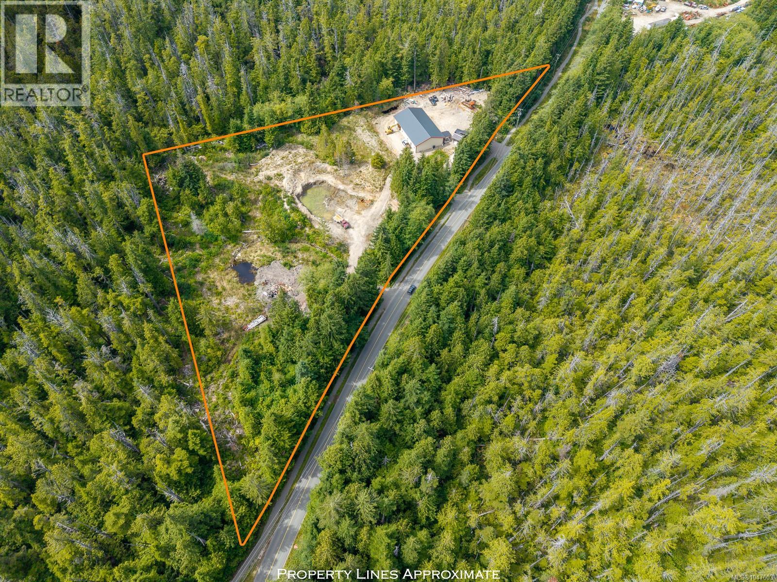 721 Bamfield Rd, Bamfield