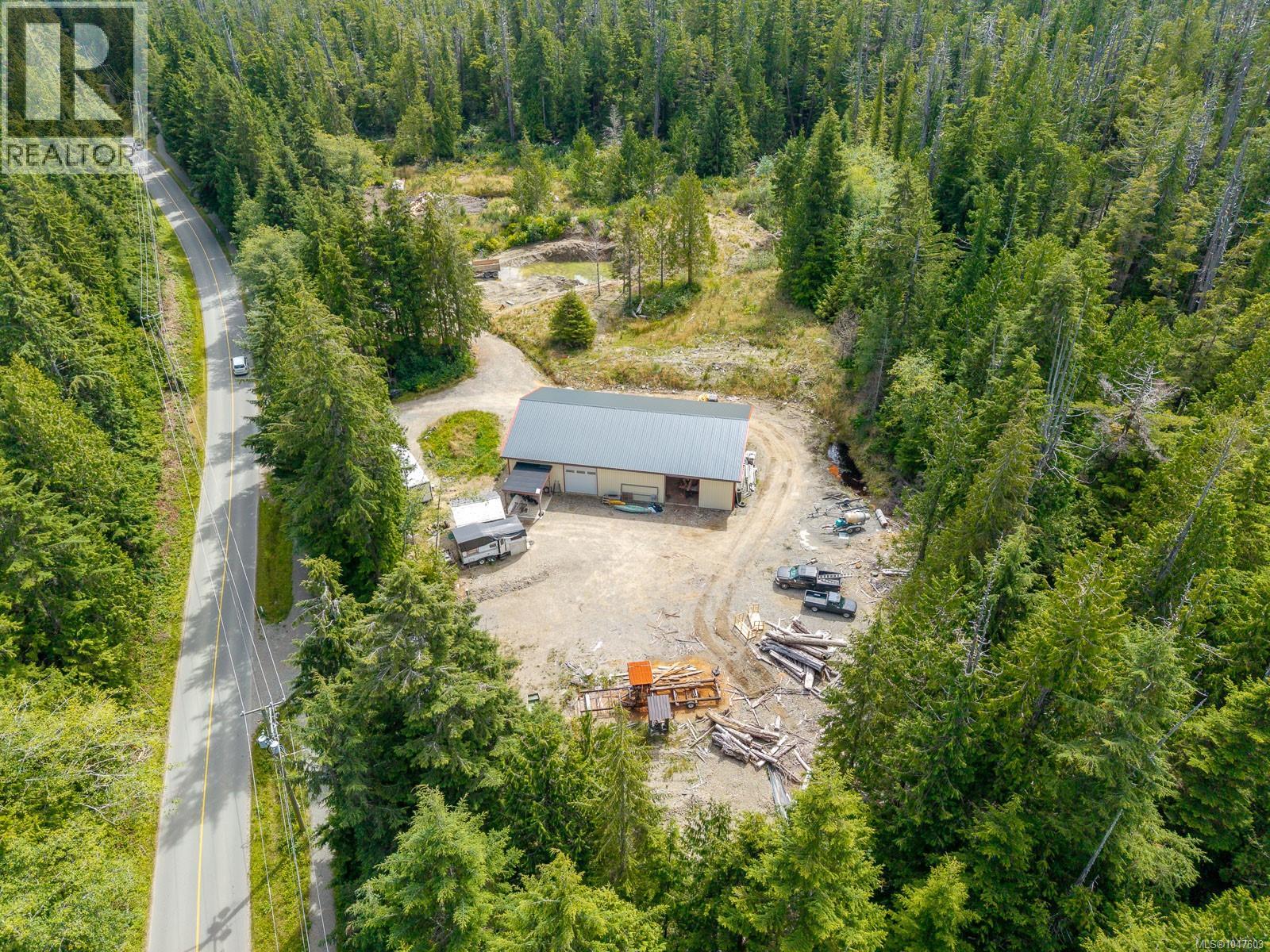 721 Bamfield Rd, Bamfield