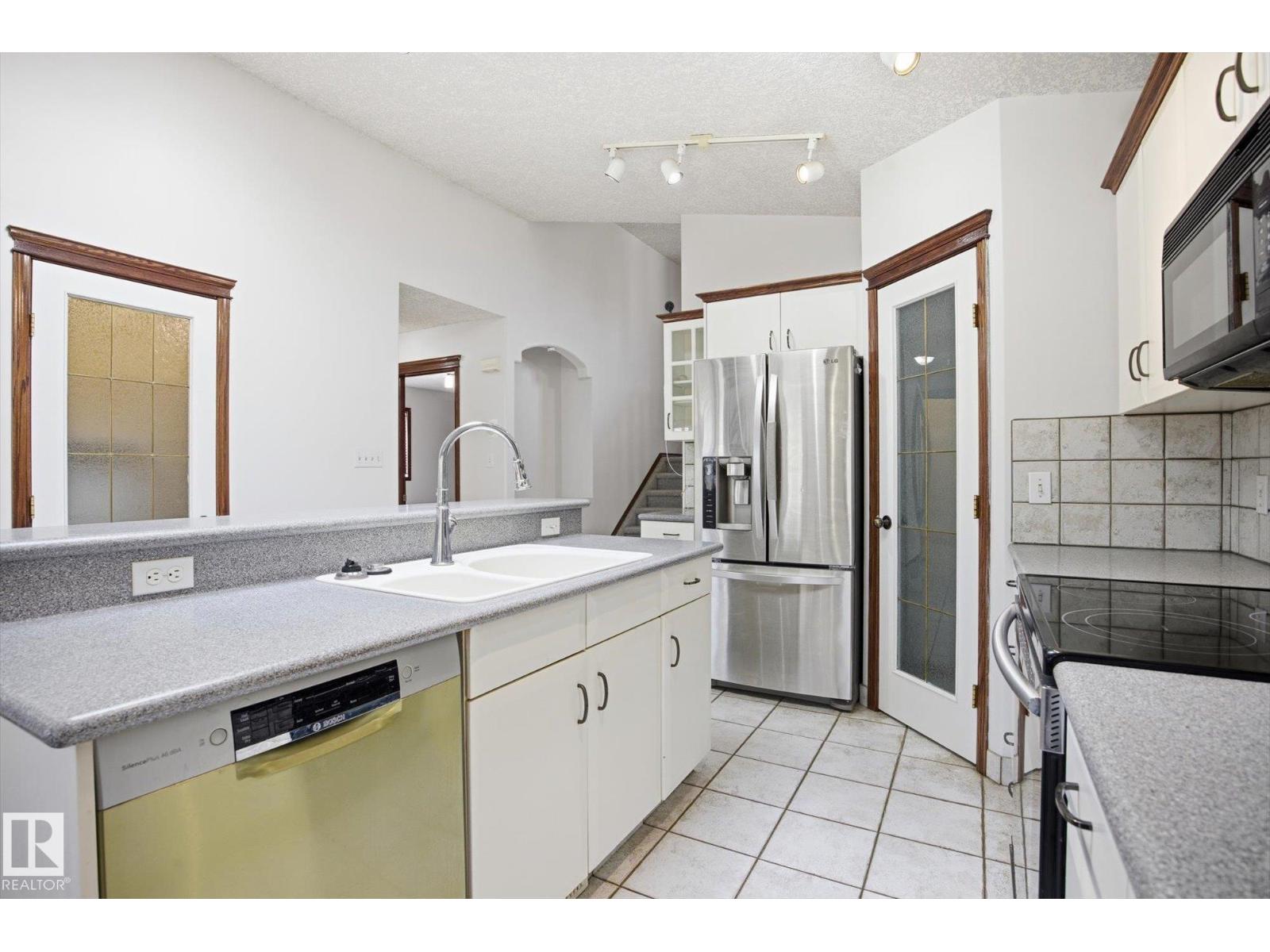 11413 118 ST NW - Image 6