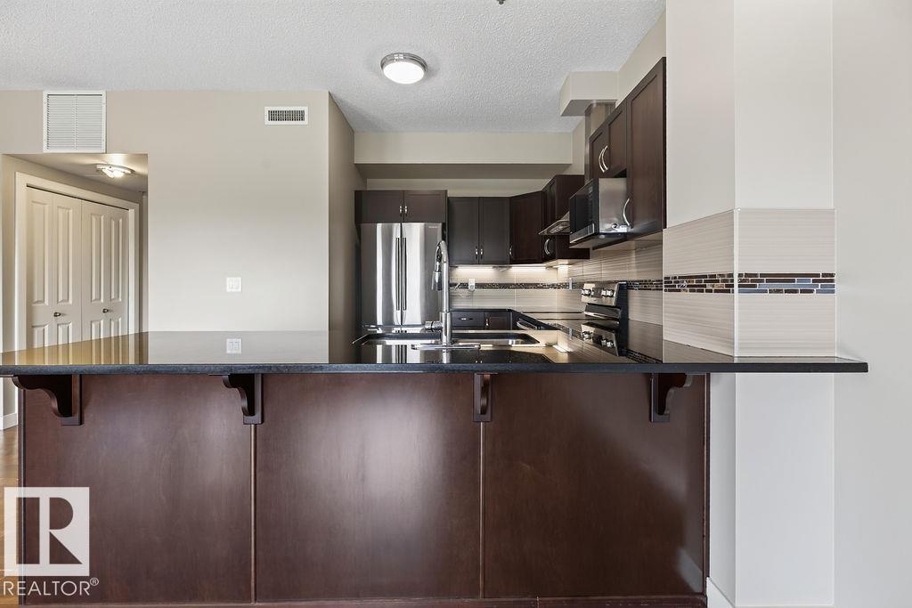#303 35 STURGEON RD - 10