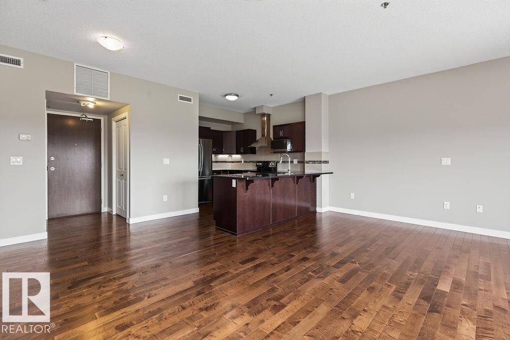 #303 35 STURGEON RD - 18