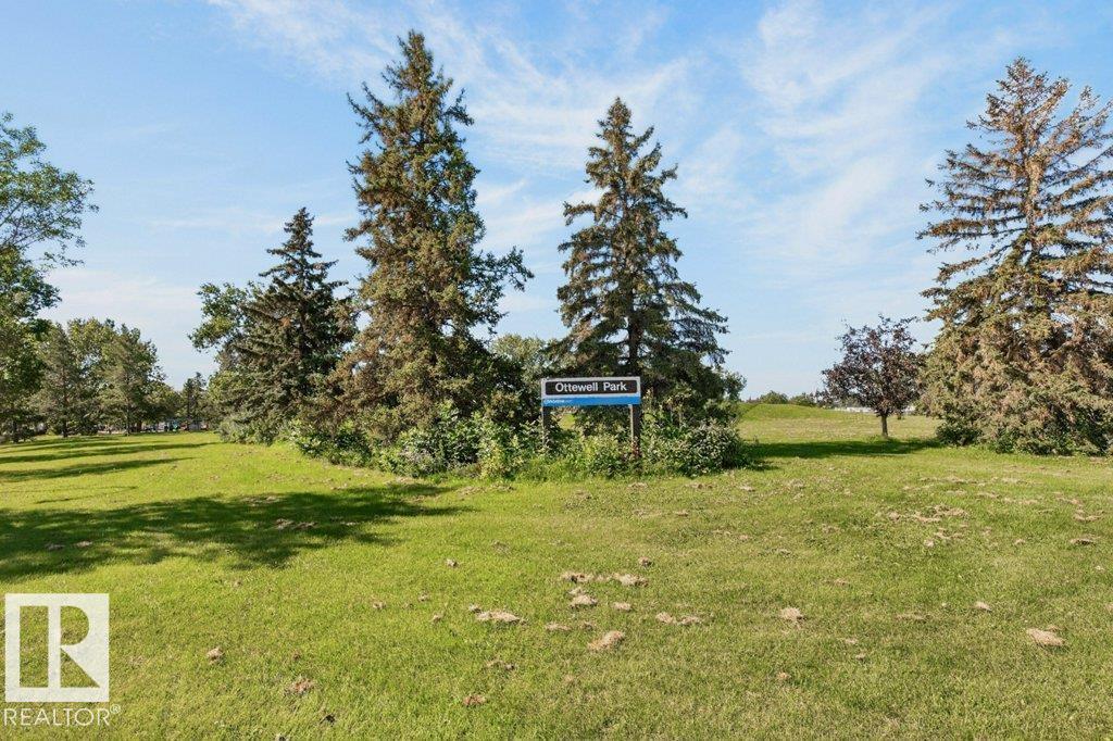 9047 52 ST NW - Image 47