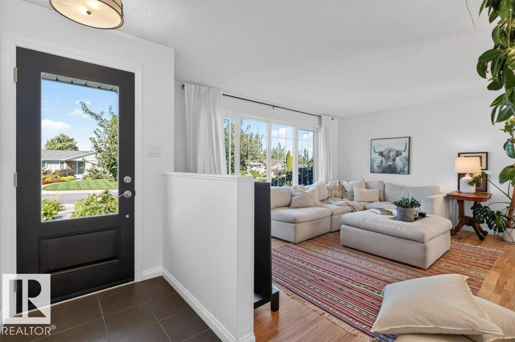 9047 52 ST NW - Image 8