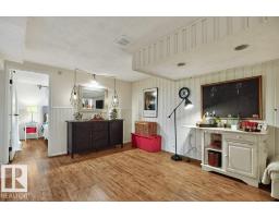 9047 52 St Nw, Edmonton, AB T6B1G1 Photo 31